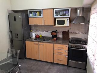 Foto 4 de Venta de Duplex 3 Amb.  en Ramos Mejía  Muy Buen Estado  C/Patio y Cochera