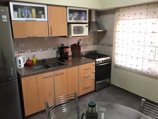 Foto 5 de Venta de Duplex 3 Amb.  en Ramos Mejía  Muy Buen Estado  C/Patio y Cochera