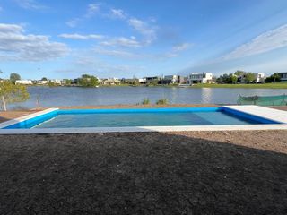 Foto 11 de Casa en  venta a la laguna en Canton Golf ESPECTACULAR VISTA ABIERTA