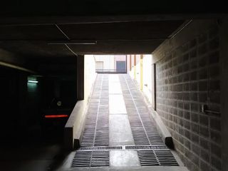 Foto 3 de Inversores! Cochera para auto, varias motos y baulera, Moreno al 300, Barrio Sur
