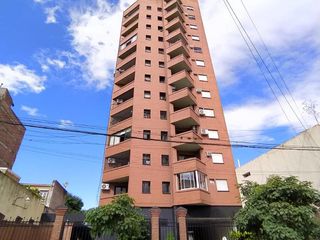 Foto 5 de Inversores! Cochera para auto, varias motos y baulera, Moreno al 300, Barrio Sur
