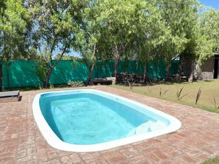 Foto 3 de Venta Casa  quinta con pileta 2 habitaciones- Lobos