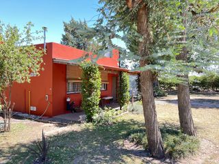 Foto 7 de Venta Casa  quinta con pileta 2 habitaciones- Lobos