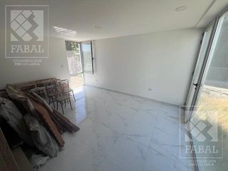 Foto 13 de Casa alquiler Los Canales, Plottier, 2 dormitorios, 2 baños, jardín y entrada para autos