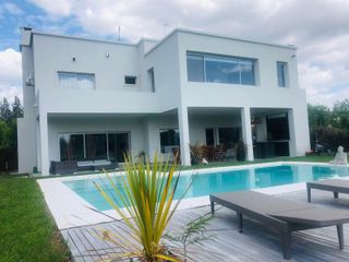 Foto 3 de Casa a la laguna  en Santa Clara, Villanueva
