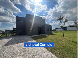 Foto 2 de VENTA de Casa en el barrio Ceibos, Puertos (3 dormitorios (1 en suite), escritorio y jardin)