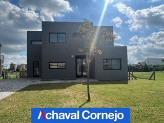 Foto 1 de VENTA de Casa en el barrio Ceibos, Puertos (3 dormitorios (1 en suite), escritorio y jardin)