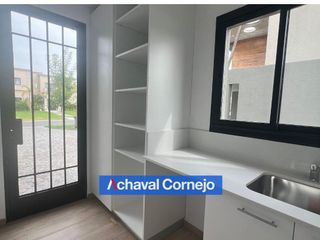 Foto 8 de VENTA de Casa en el barrio Ceibos, Puertos (3 dormitorios (1 en suite), escritorio y jardin)