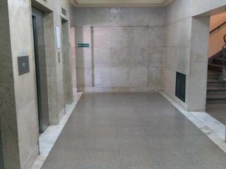 Foto 20 de Gran oficina de 3 despachos frente a Plaza San Martín. Imperdible.