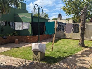 Foto 12 de Casa en venta - 3 Dormitorios 3 Baños - Cochera - 300Mts2 - Villa Elvira, La Plata