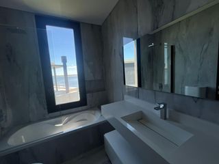 Foto 13 de Casa en venta a la Laguna. Puertos. Barrio Marinas