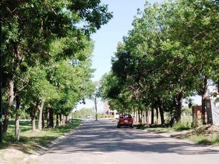 Foto 1 de Lote en venta Barrio privado Brisas de Adrogue, precio imperdible