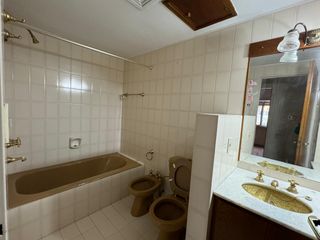 Foto 19 de Depto en VENTA céntrico 4 dormitorios, General Roca, Río Negro