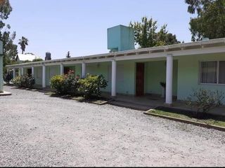 Foto 1 de Edificio Comercial en venta - 8 Dormitorios 7 Baños - Cochera - 1720Mts2 - San Miguel del Monte
