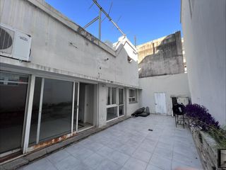 Foto 5 de Casa en Venta en Barrio  Centro.4 dormitorios.Cochera