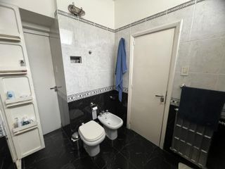 Foto 10 de Casa en Venta en Barrio  Centro.4 dormitorios.Cochera