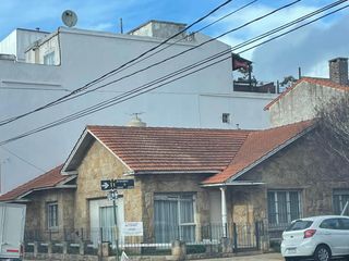 Chalet en esquina a reciclar