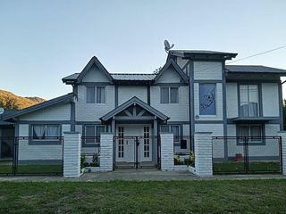 Foto 1 de Casa en Villa del Lago