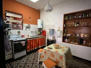 Foto 4 de Venta de Departamento tipo casa PH de 2 ambientes en Quilmes