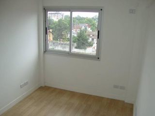 Foto 6 de Departamento 2 AMB. C/ COCHERA en Venta en Ramos Mejia