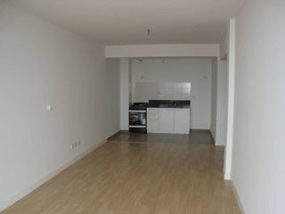 Foto 3 de Departamento 2 AMB. C/ COCHERA en Venta en Ramos Mejia
