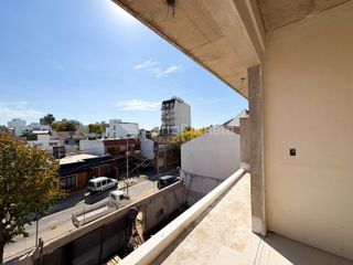 Foto 16 de Venta departamento 3 ambientes con jardin en Ramos Mejia.