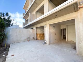 Foto 5 de Venta departamento 3 ambientes con jardin en Ramos Mejia.