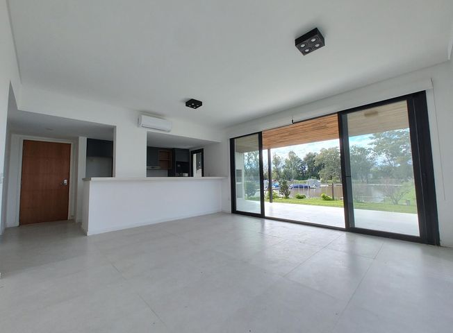 place photo 55
