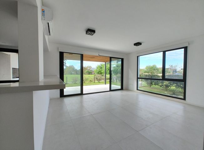 place photo 60