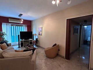 Foto 6 de IMPERDIBLE OPORTUNIDAD - 5 AMBIENTES C/ COCHERA FIJA CUBIERTA Y BALCON DOBLE - REFACCIONADO - BOEDO
