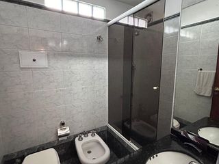 Foto 13 de IMPERDIBLE OPORTUNIDAD - 5 AMBIENTES C/ COCHERA FIJA CUBIERTA Y BALCON DOBLE - REFACCIONADO - BOEDO