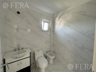 Foto 12 de Venta de Departamento 2 ambientes con balcón y parrilla en Bernal