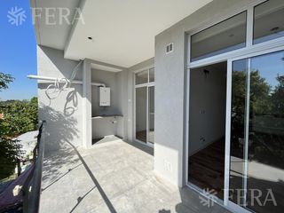 Foto 8 de Venta de Departamento 2 ambientes con balcón y parrilla en Bernal