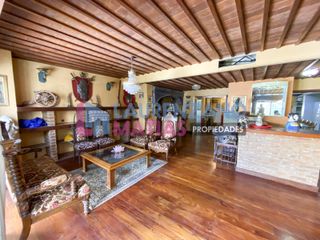 Foto 8 de VENTA O ALQUILER - CASA 5 AMB. CON PATIO, TZA, COCHERA Y ASCENSOR EN VILLA DEVOTO
