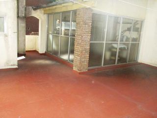 Foto 10 de Nuñez CASA 5Ambientes a mts boca de SUBTE Est.Congreso-Metrobus-3 c/Estación -