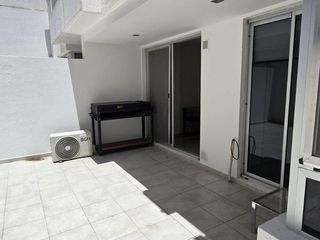 Foto 10 de Excelente dpto con cochera y patio propio en Cofico