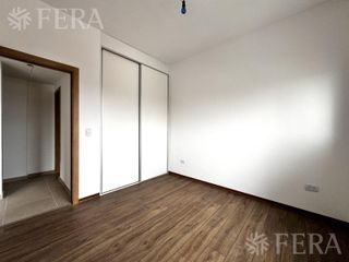 Foto 16 de Venta de departamento de 2 ambientes con balcón  en Quilmes