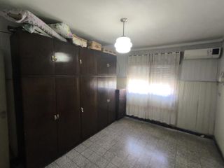 Foto 9 de Casa de dos dormitorios y patio a metros de Av. Galicia.