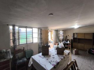 Foto 13 de Casa de dos dormitorios y patio a metros de Av. Galicia.