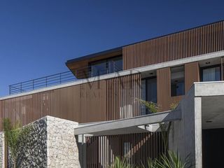 Foto 3 de Casa en Venta en El Golf, Nordelta con salida al lago