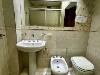 Foto 13 de Semipiso En Venta De 4 Dormitorios en el Centro con Cochera