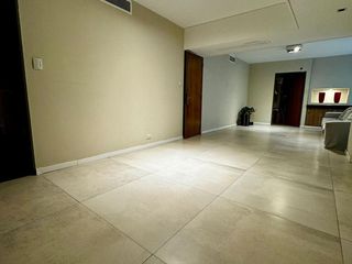 Foto 3 de Semipiso En Venta De 4 Dormitorios en el Centro con Cochera