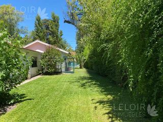 Foto 32 de Casa en venta 5 amb en Parque Leloir