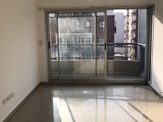Foto 3 de VENTA DEPTO SEMIPISO 3 AMB A MEDIA CUADRA DE PLAZA CONESA