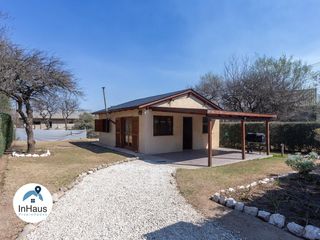 Foto 1 de Casa en barrio Cuatro Horizontes a 1 cuadra de la ruta, Villa General Belgrano