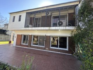 Foto 43 de Chalet Clásico  en la mejor zona del barrio La Bota - Benavidez