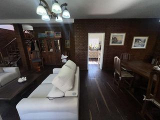 Foto 4 de Chalet Clásico  en la mejor zona del barrio La Bota - Benavidez
