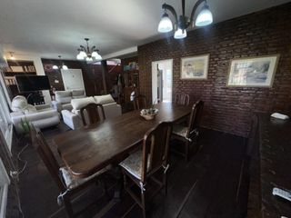 Foto 6 de Chalet Clásico  en la mejor zona del barrio La Bota - Benavidez