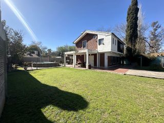 Foto 40 de Chalet Clásico  en la mejor zona del barrio La Bota - Benavidez