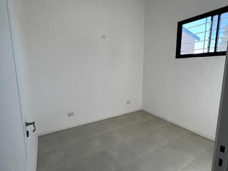 Foto 8 de Casa en venta - 3 Dormitorios 2 Baños 1 Cochera - 595Mts2 - Escobar